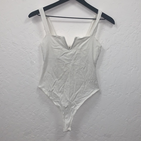 Free People Pippa V-Wire Bodysuit in Ivory Size Small - Picture 4 of 9